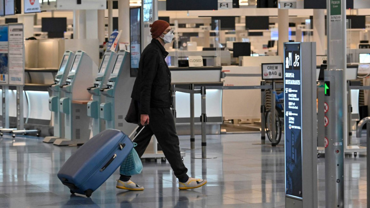 Japonya'da 15 yolcuda daha Omicron çıktı