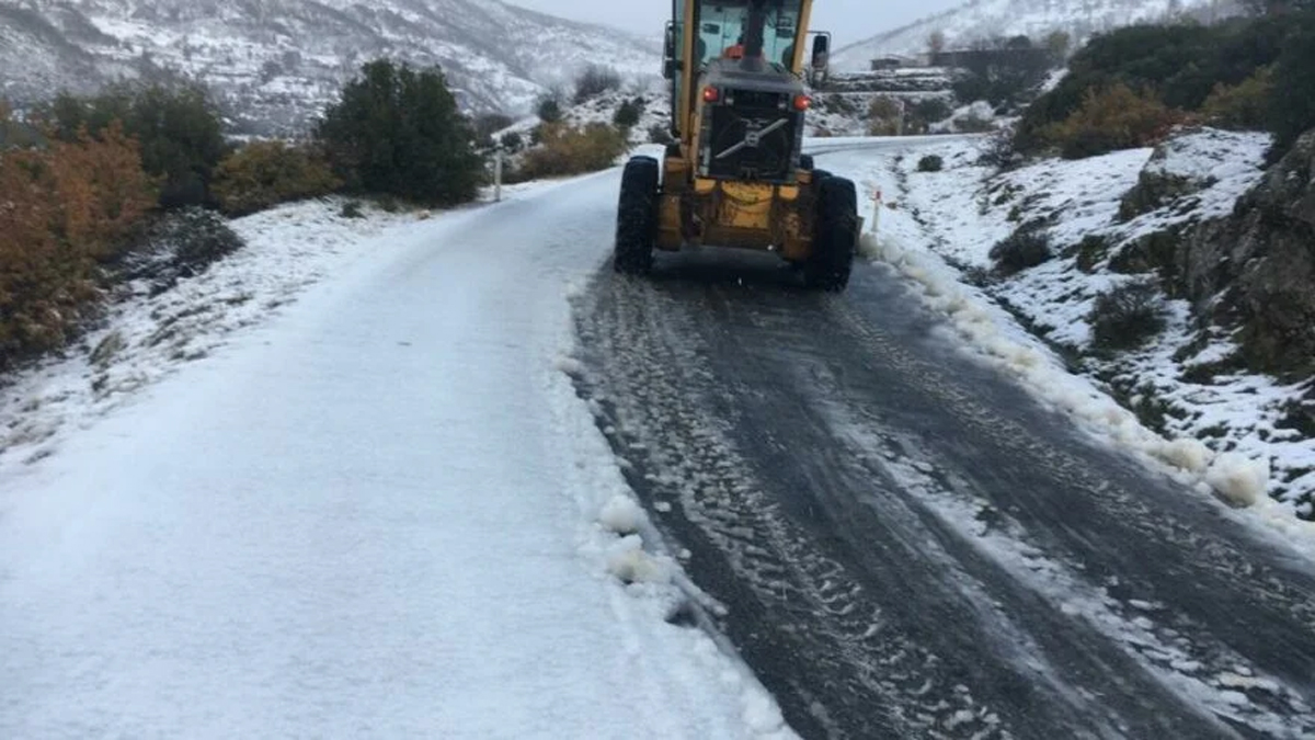 İzmir'de karla mücadele