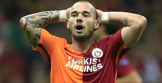 Sarı Kırmızılı yönetimden Sneijder için flaş karar