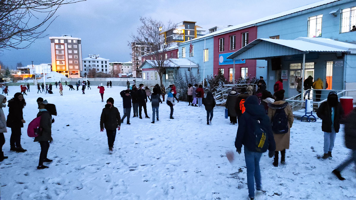 Eğitime kar molası: 6 il daha tatil