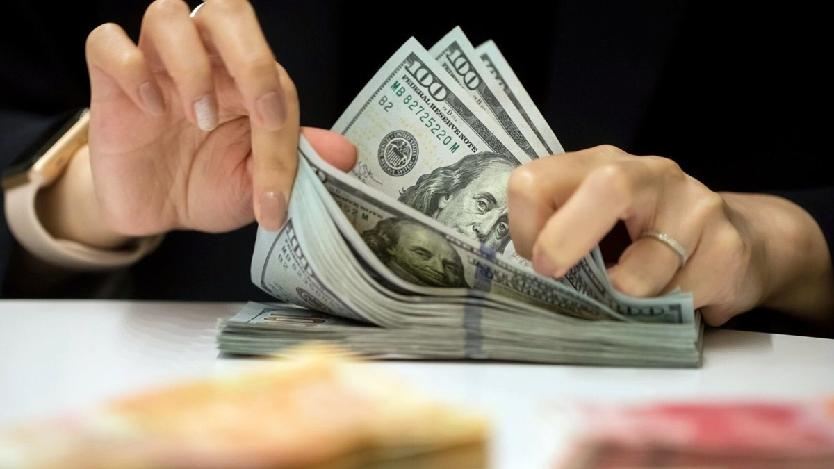 'Dolar artık milli para'