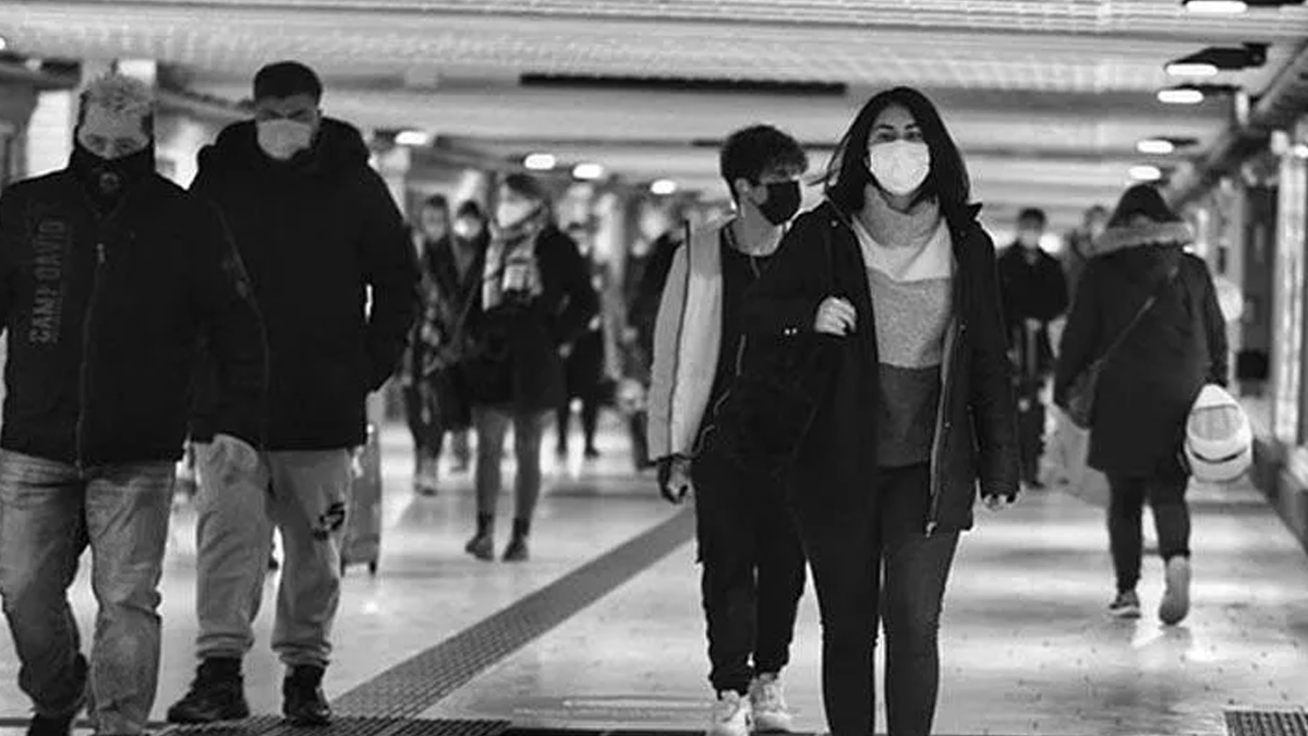 İngiltere vaka sayısında yine rekor kırdı