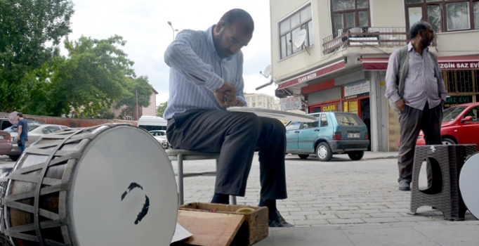 Ramazan davulcuları teknolojiden şikayetçi