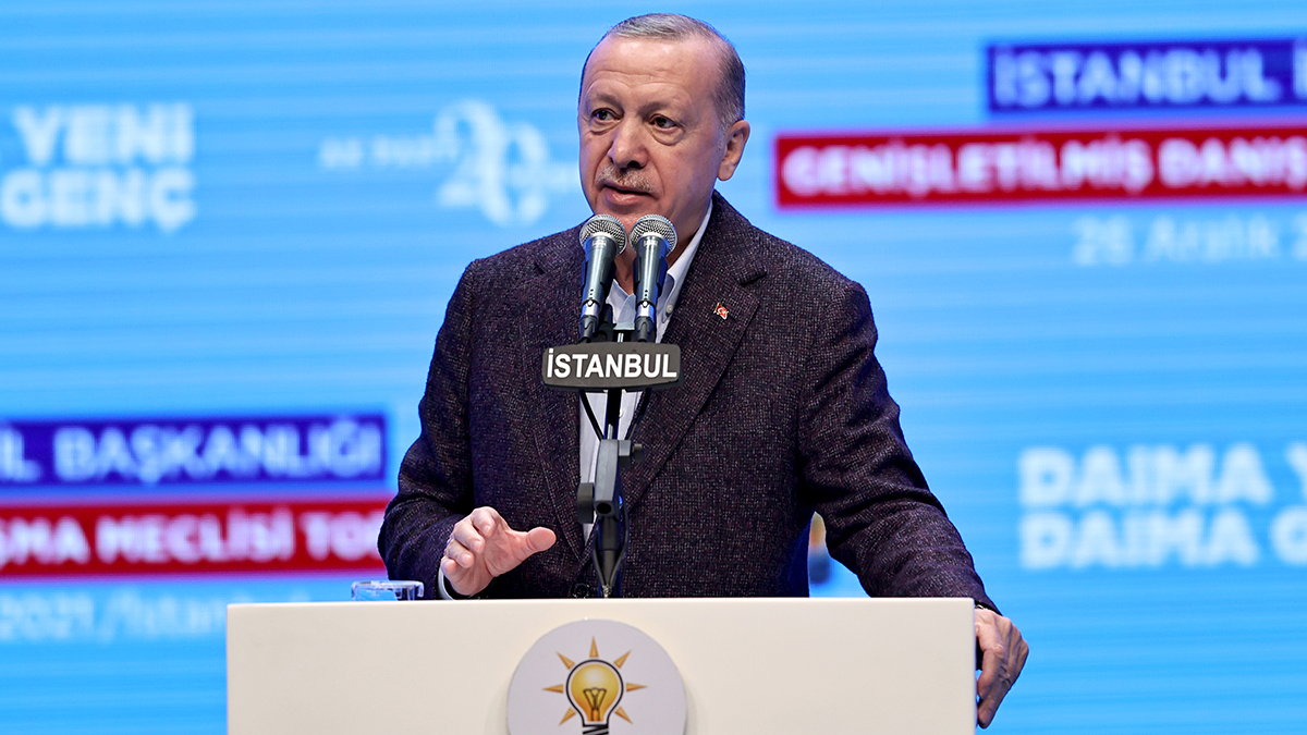 Erdoğan: Utanmadan sıkılmadan bana mektup gönderiyor
