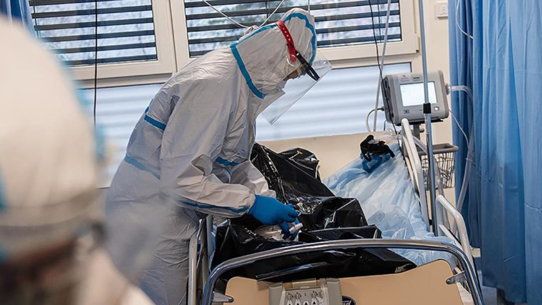 Kabus bitmiyor! Yeni bir varyant daha ortaya çıktı: Delmicron