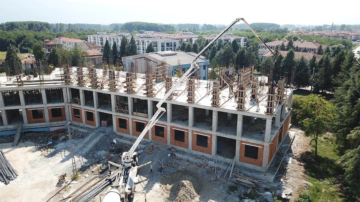 Ekonomik kriz eğitimi de vurdu: İstanbul’da okul inşaatları iptal