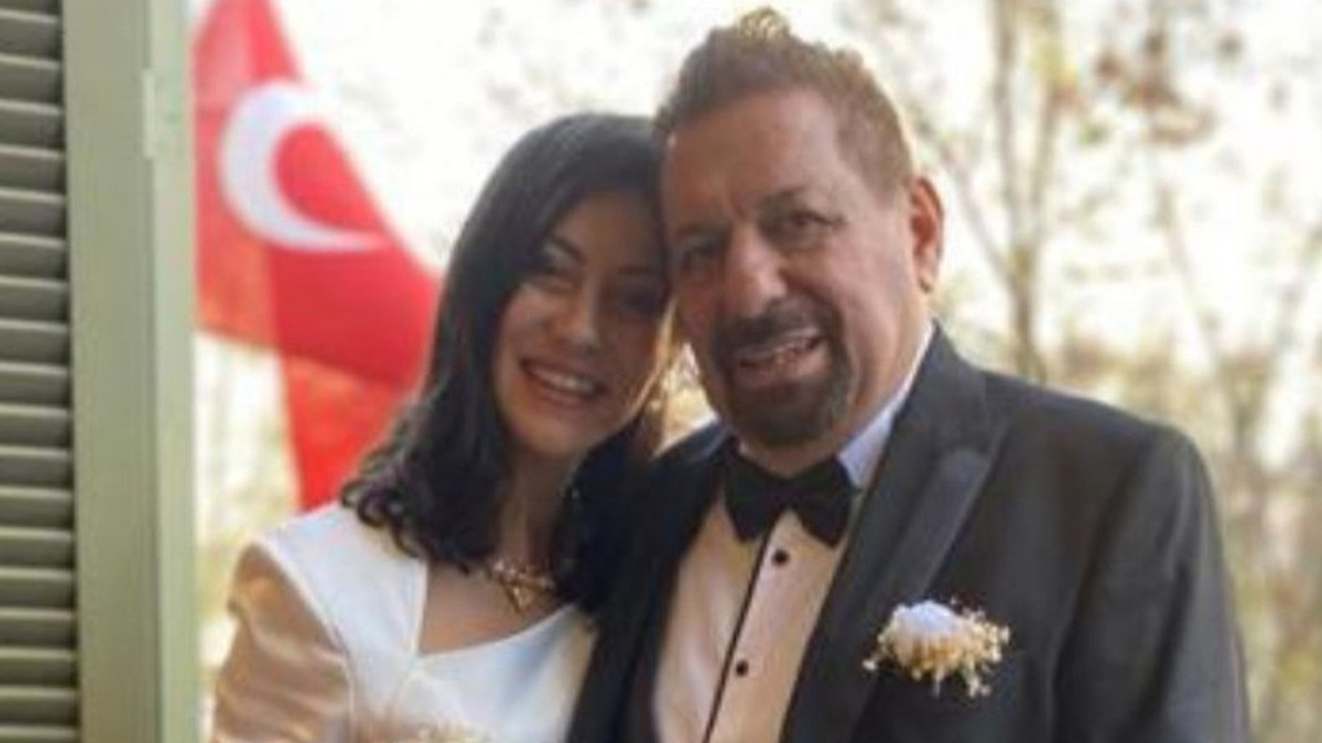 Erman Toroğlu eski avukatıyla evlendi