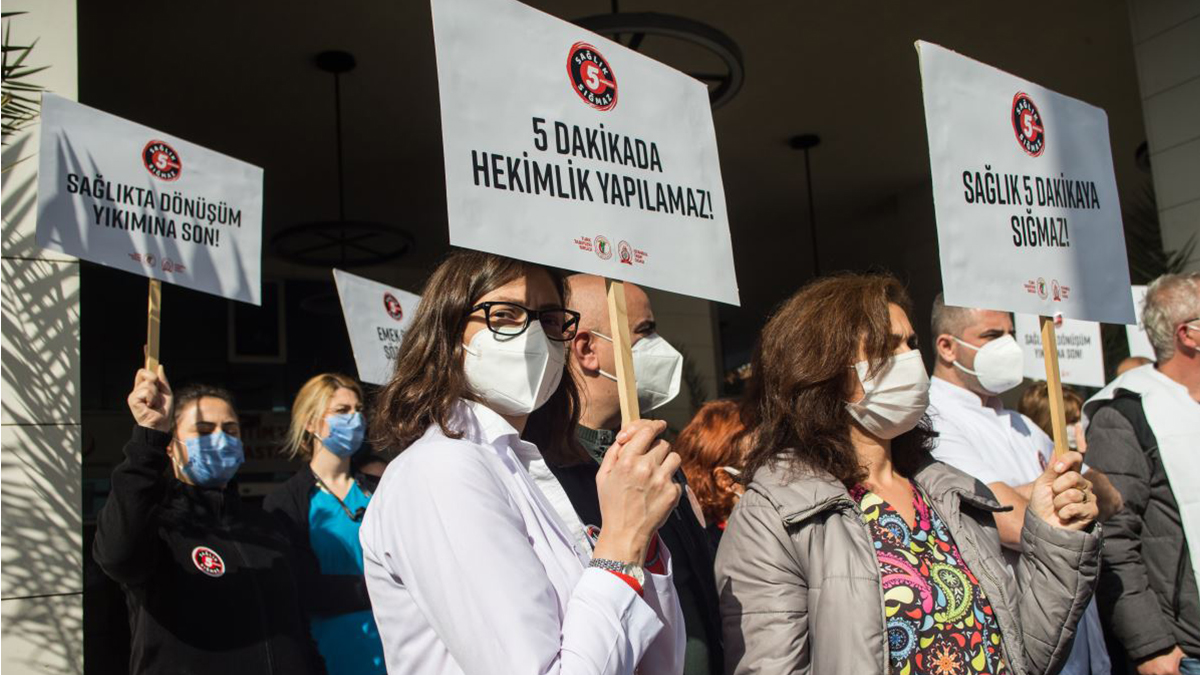 İdare Mahkemesi'nden MHRS kararı: Beş dakikada hasta bakılamaz