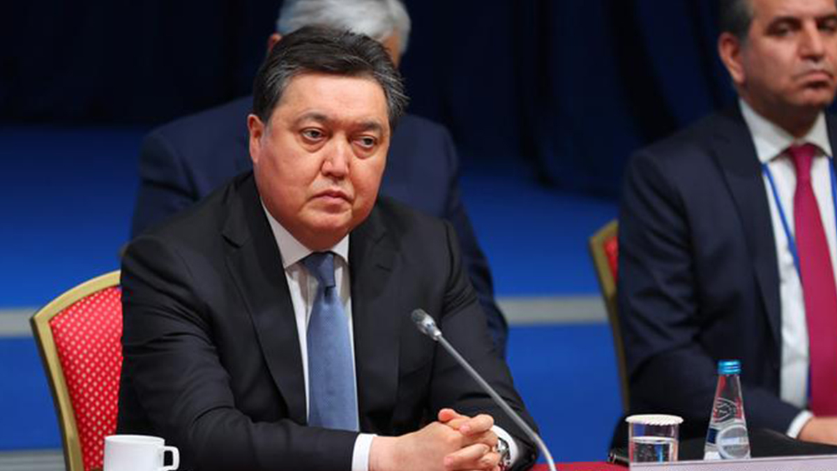 Kazakistan'da Cumhurbaşkanı hükümetin istifasını kabul etti