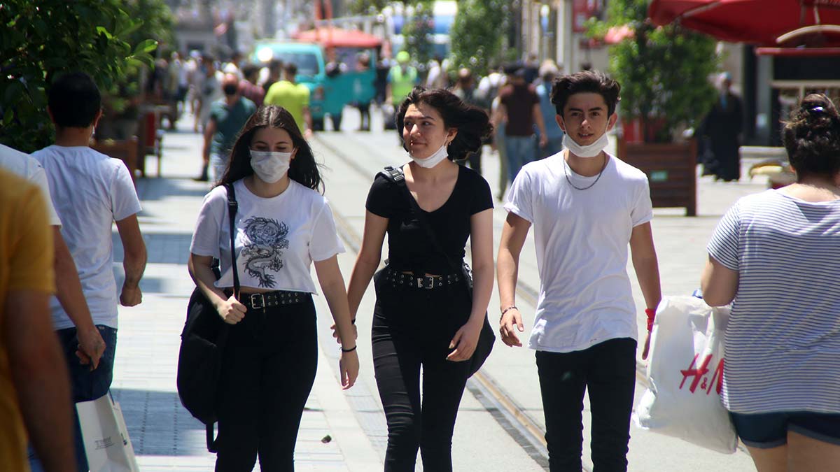 İstanbul'a ne zaman kar yağacak? Havalar neden soğumadı? İşte son tahminler