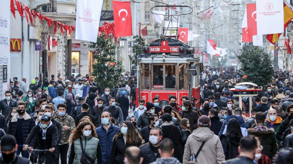 Bilim Kurulu üyesi Prof. Dr. Şener kısalan karantina süresini değerlendirdi