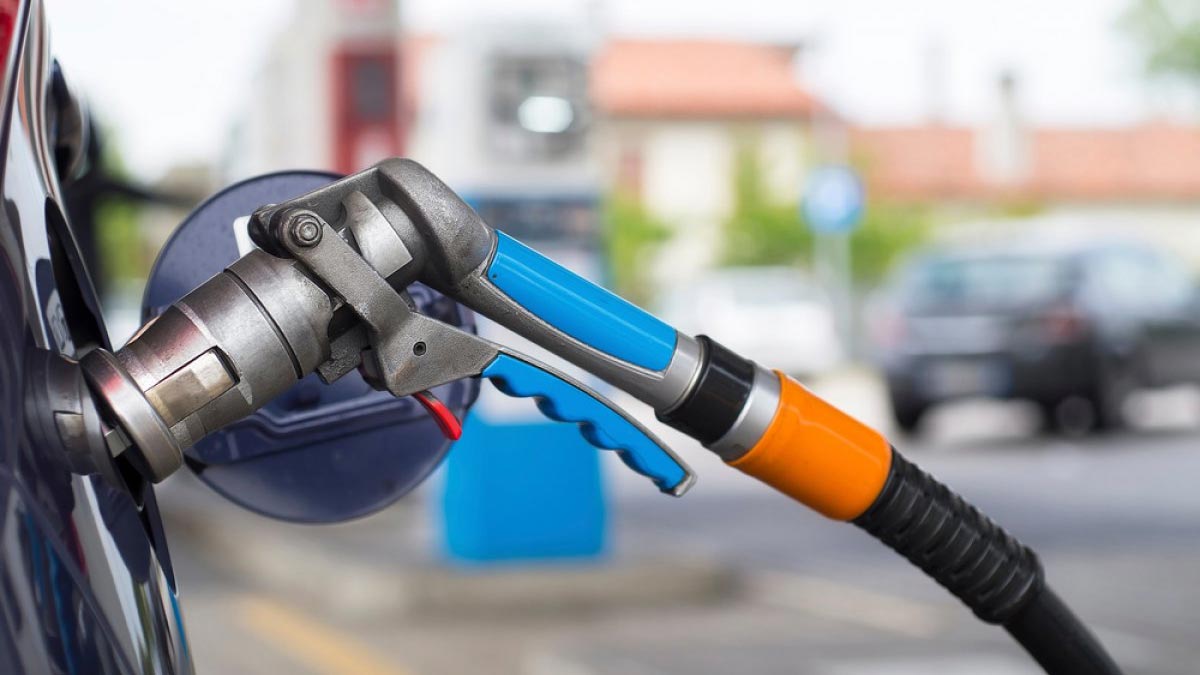 Motorin ve benzine indirim, LPG'ye zam