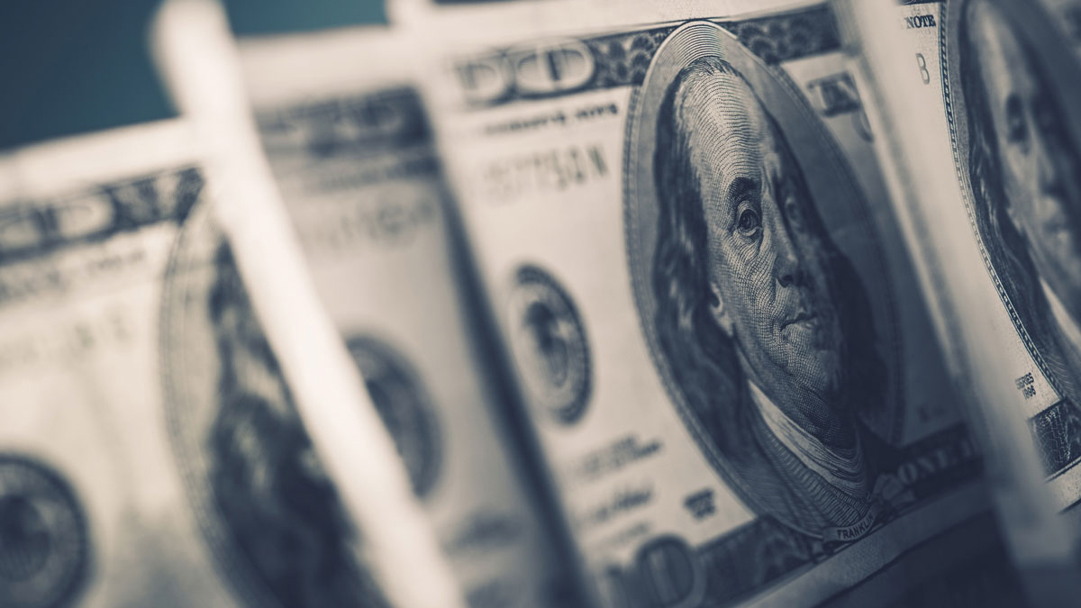 Şimdi sıra şirketlerin dövizinde