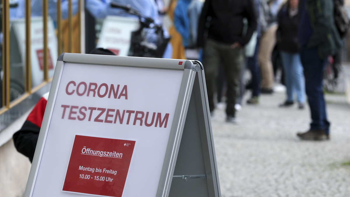 Almanya koronavirüs vaka sayısında rekora koşuyor