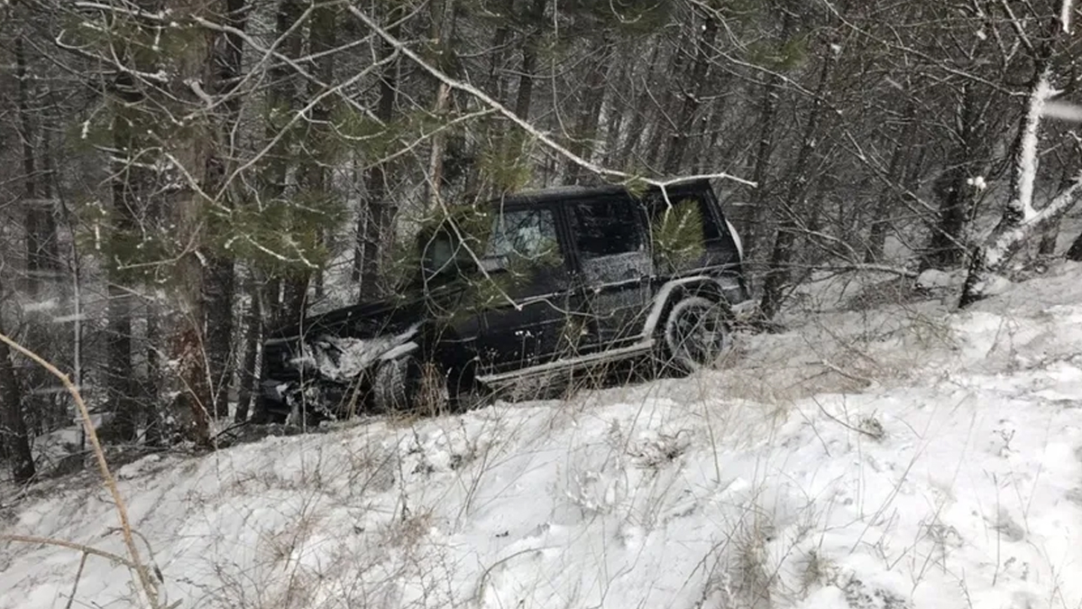 Acun Ilıcalı'nın kızları kaza geçirdi