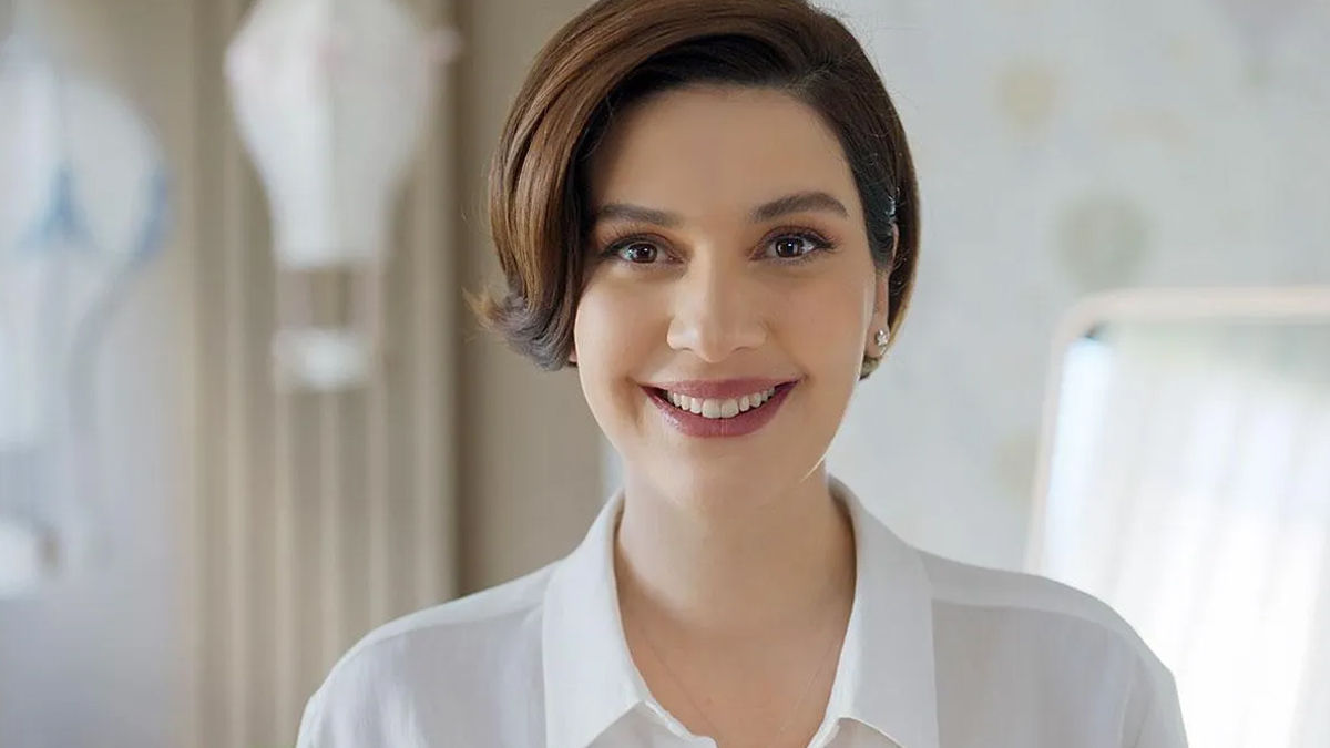 Bergüzar Korel'den ilk! Çocuklarının fotoğrafını paylaştı