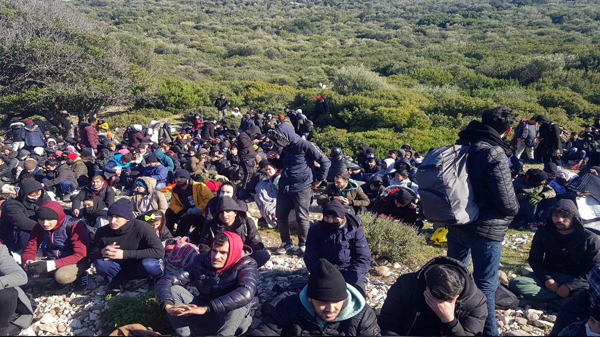 İzmir'de 492 kaçak göçmen yakalandı