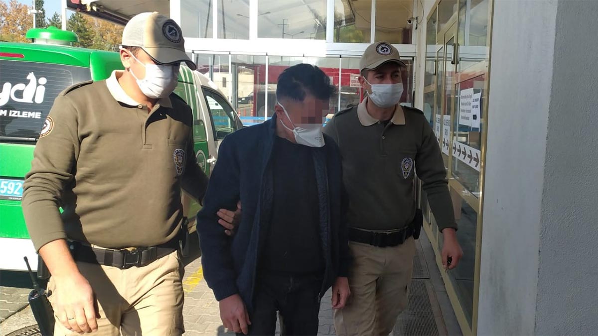 Hastayı ilaçla uyutup cinsel saldırıda bulunduğu iddia edilen doktor tutuklandı