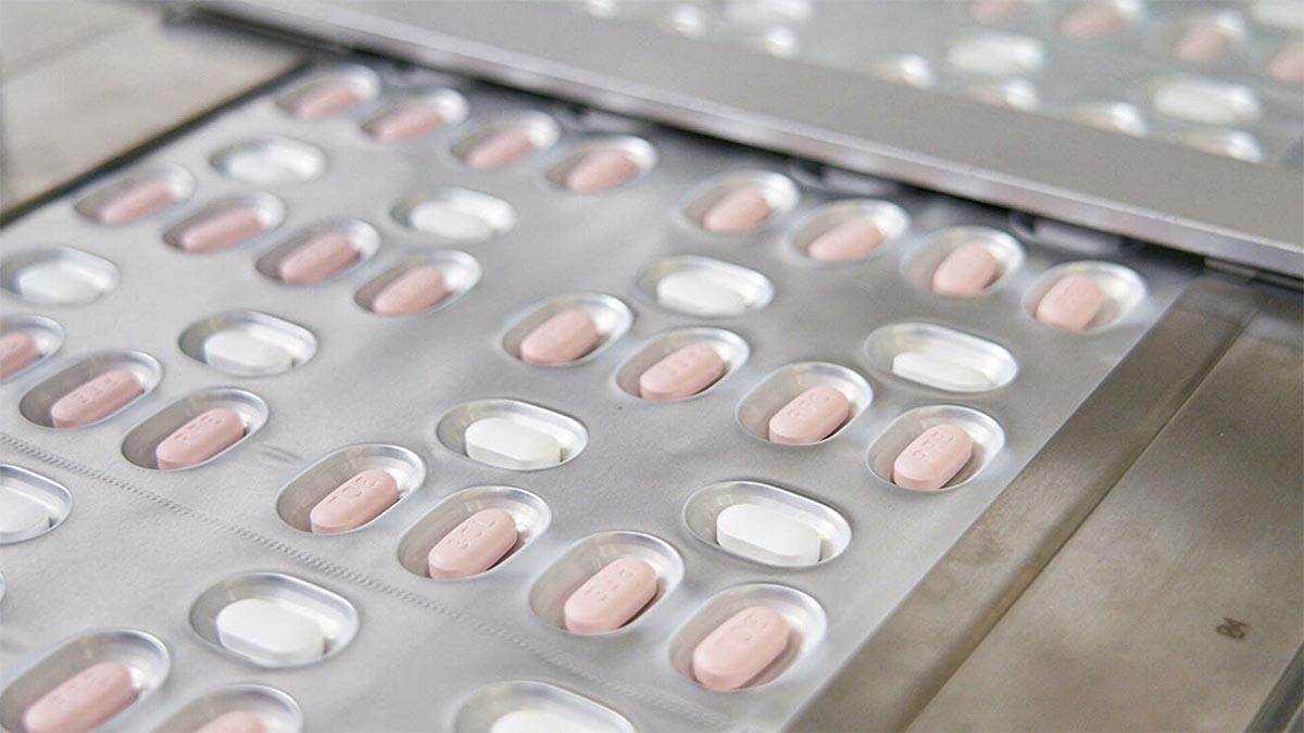 Kanada, Pfizer'ın Kovid-19 hapının kullanımına onay verdi