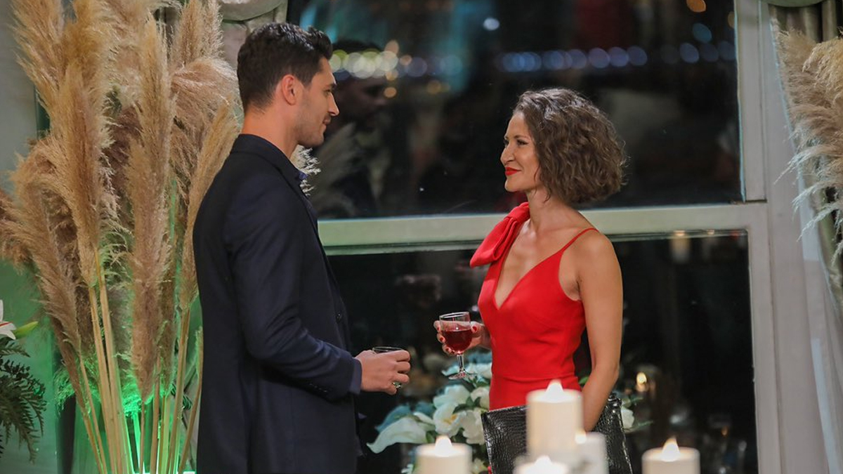 Yasak Elma'da sürpriz ayrılık