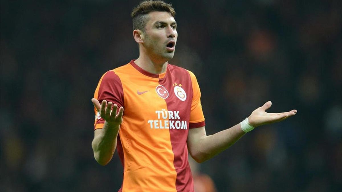 Burak Yılmaz 14 ofsaytla dünya rekoru kırdı