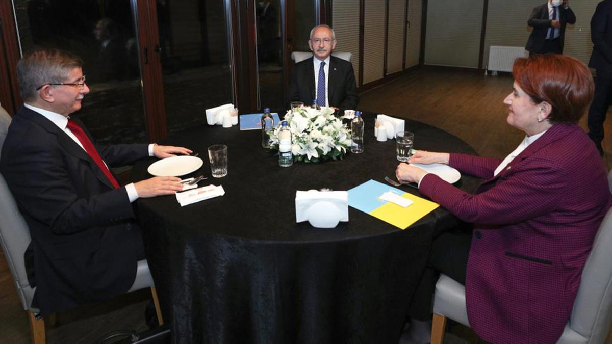 Ankara kulislerini hareketlendiren sürpriz buluşma