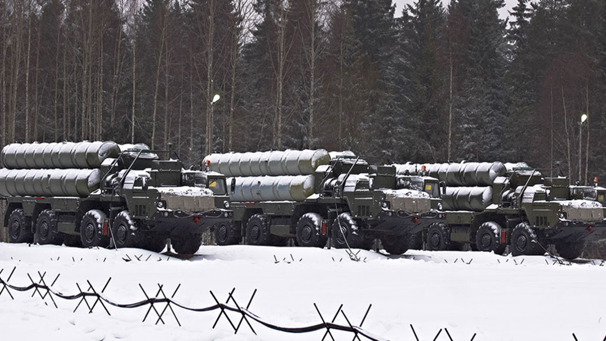 Batı'da saldırı endişesi artıyor: Rusya, Belarus'a iki S-400 taburu gönderdi