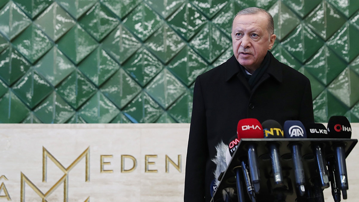 Erdoğan Sezen Aksu'yu hedef aldı: O dili koparmak bizim görevimiz