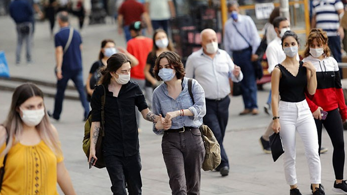 Salgında korkutan tahmin: Vaka sayısında '400 bin' uyarısı