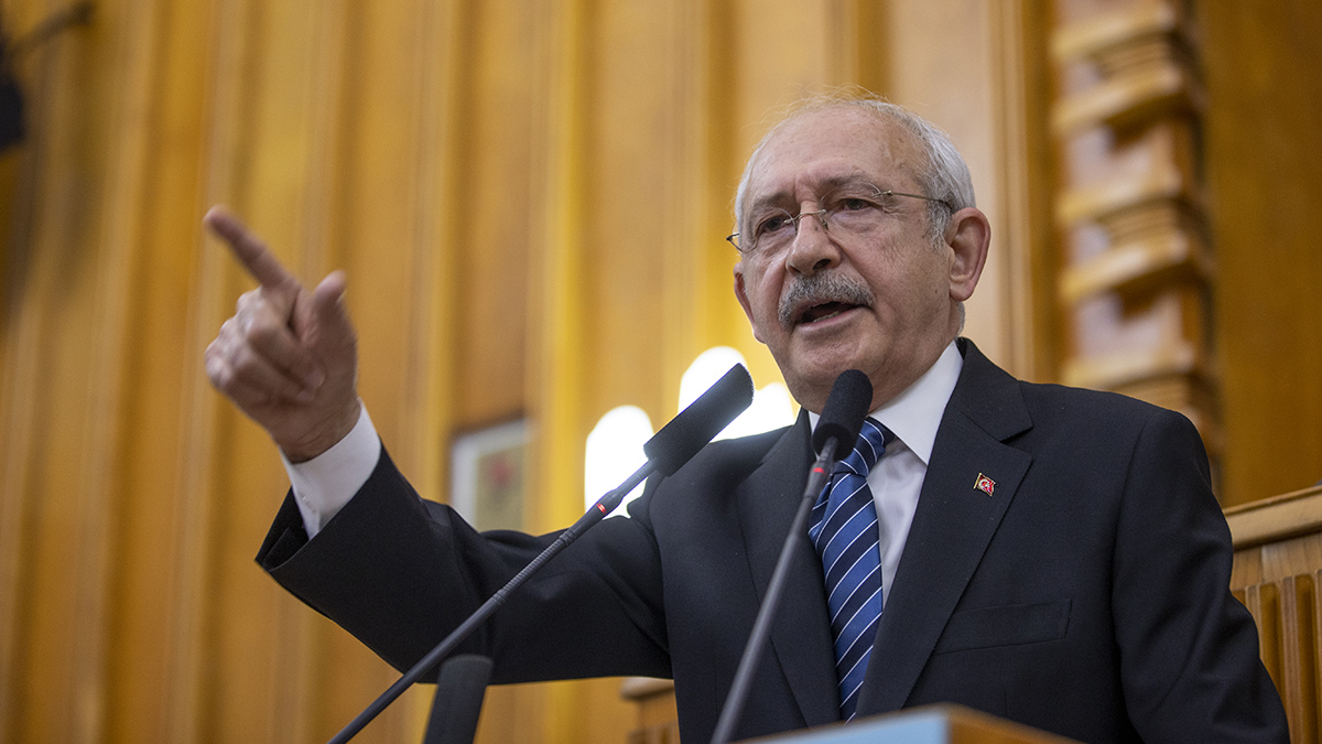 Kılıçdaroğlu'ndan Erdoğan'a Sedef Kabaş ve Sezen Aksu tepkisi: Yok hükmünde olduğu için gündem yaratma peşinde