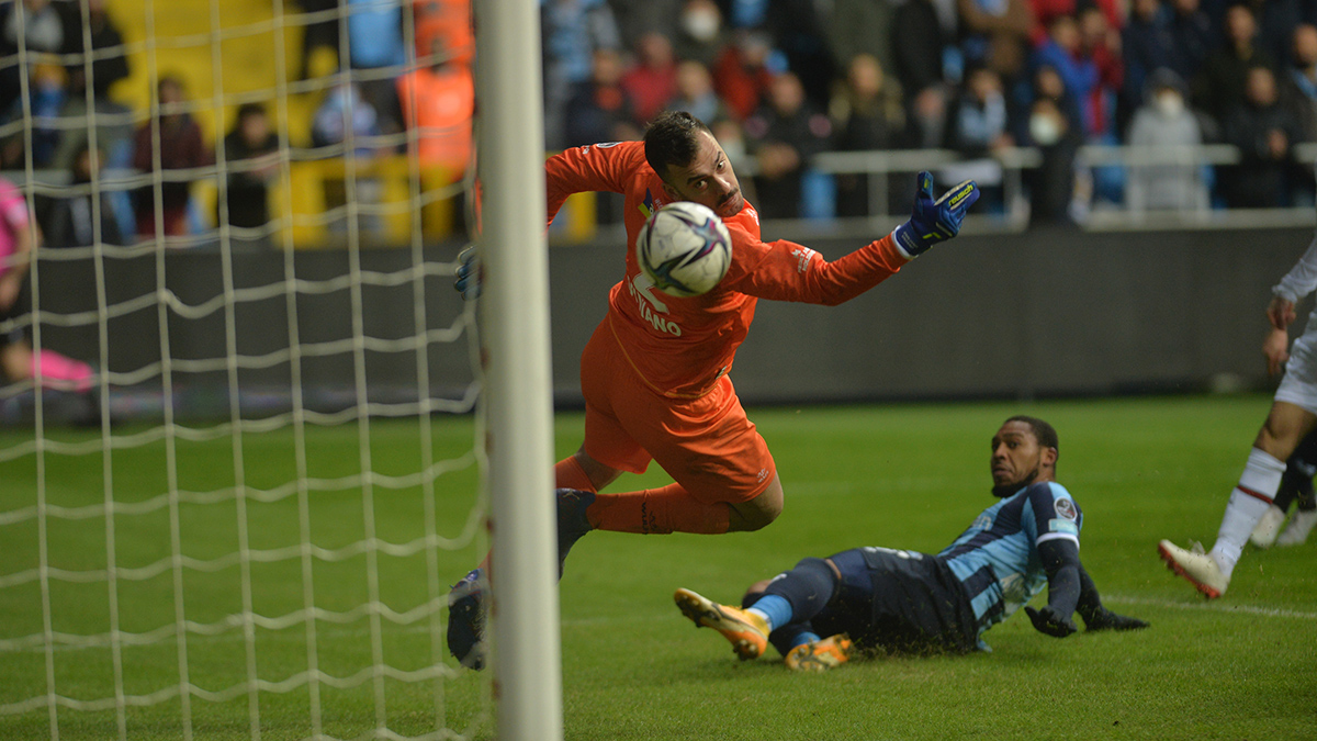 Adana Demirspor evinde Karagümrük'e acımadı