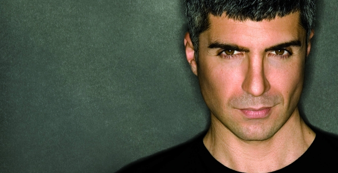 Özcan Deniz Burak Özçivit'in adını duyunca…