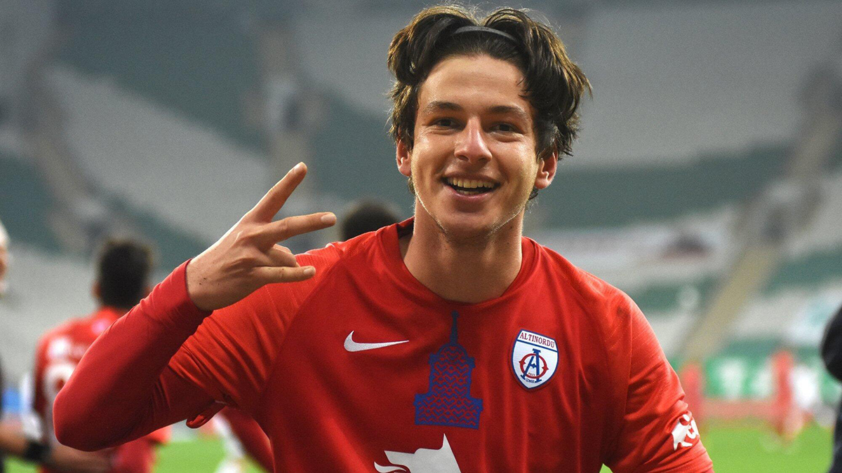 Trabzonspor yeni transferi KAP'a bildirdi: İşte bonservis bedeli