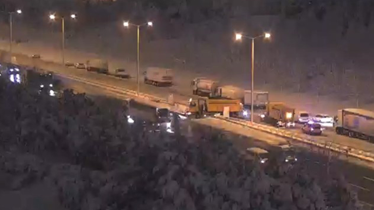 TEM Otoyolu Edirne istikametine kapatıldı