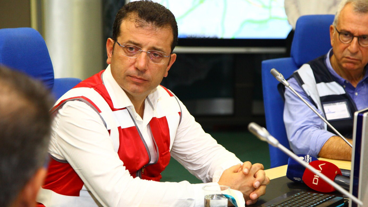 İmamoğlu: Kar yağışının saat 18.00'den sonra devam etme ihtimali yüksek