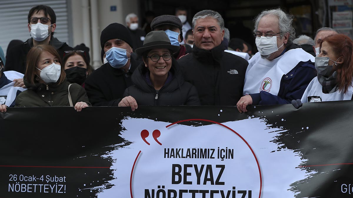 TTB’nin ‘Beyaz Nöbet’i başladı