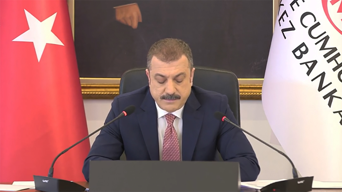 Merkez Bankası'nın yıl sonu enflasyon beklentisi 11,8'den 23,2'ye yükseldi