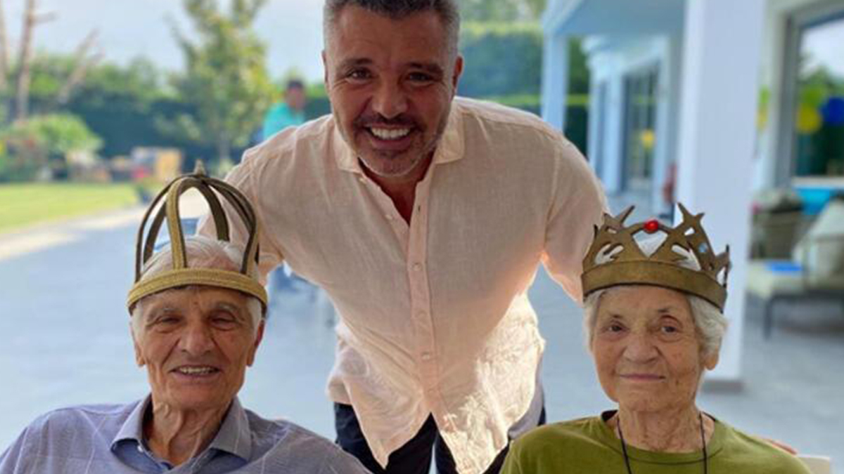 Özbek Saran kimdir, aslen nereli, kaç yaşında, neden öldü, hastalığı neydi?