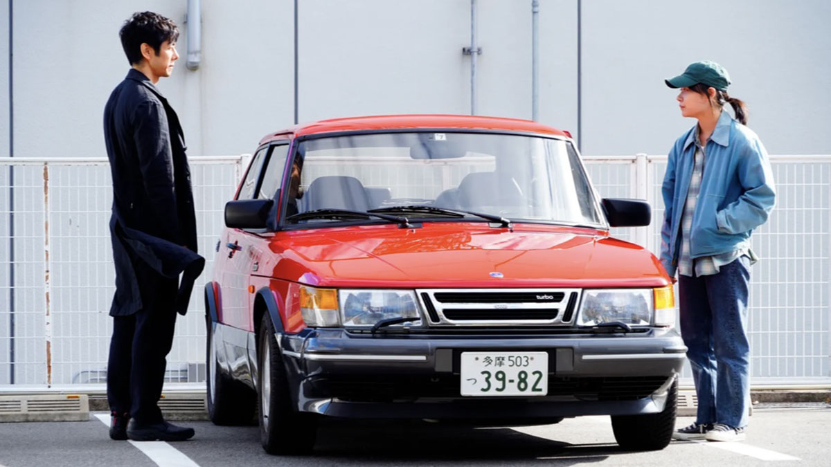 Bu arabanın şoförü Murakami ve Çehov