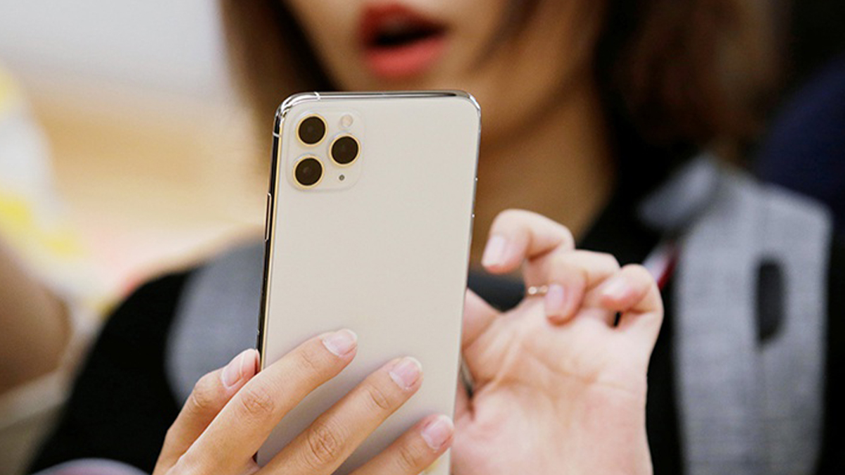 iPhone iOS 15.4 güncellemesi inanılmaz bir özellik sunuyor