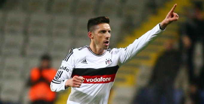 Jose Sosa Beşiktaş'tan ayrılmak mı istiyor?