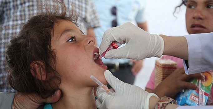 Suriyeli sığınmacı 
çocuklar aşılandı