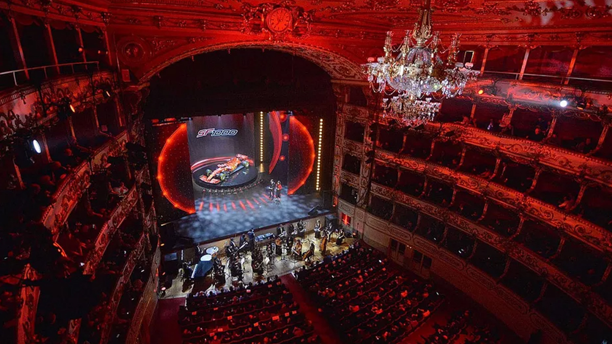 2022 yılında Ferrari "F1-75" adlı aracıyla yarışacağını duyurdu