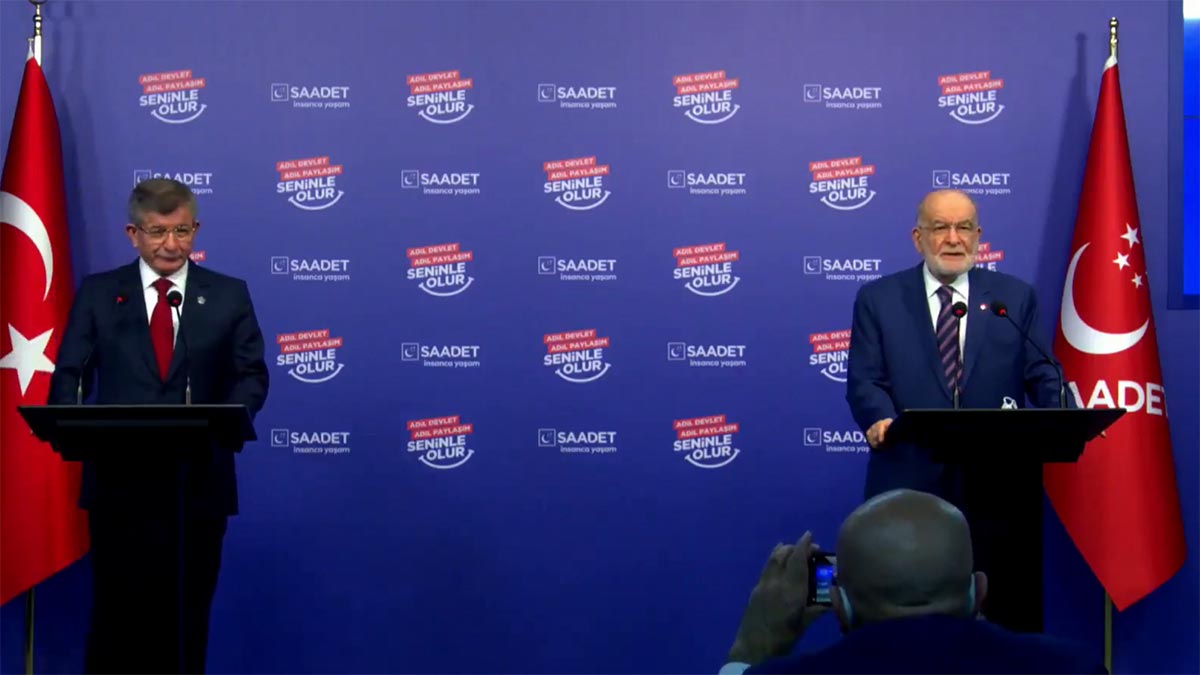 Davutoğlu ve Karamollaoğlu ortak basın açıklaması yaptı: Türkiye'yi bu dar boğazdan çıkaracağız