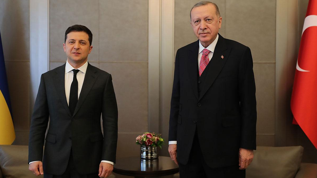 Zelenskiy'den Erdoğan'a 'geçmiş olsun' mesajı