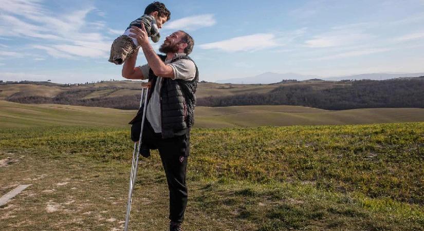 Dünyanın gündemine oturan fotoğrafın aktörleri konuştu: Uçuyormuş gibi hissediyor
