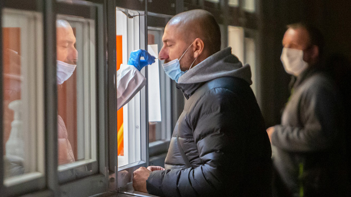 Koronavirüs babalık hayalini de vuruyor