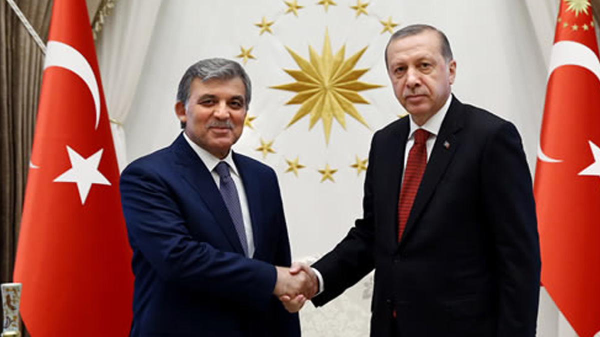 Abdullah Gül'den Erdoğan'a 'geçmiş olsun' telefonu