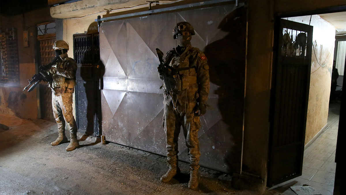 Adana'da IŞİD'e yönelik operasyon düzenlendi