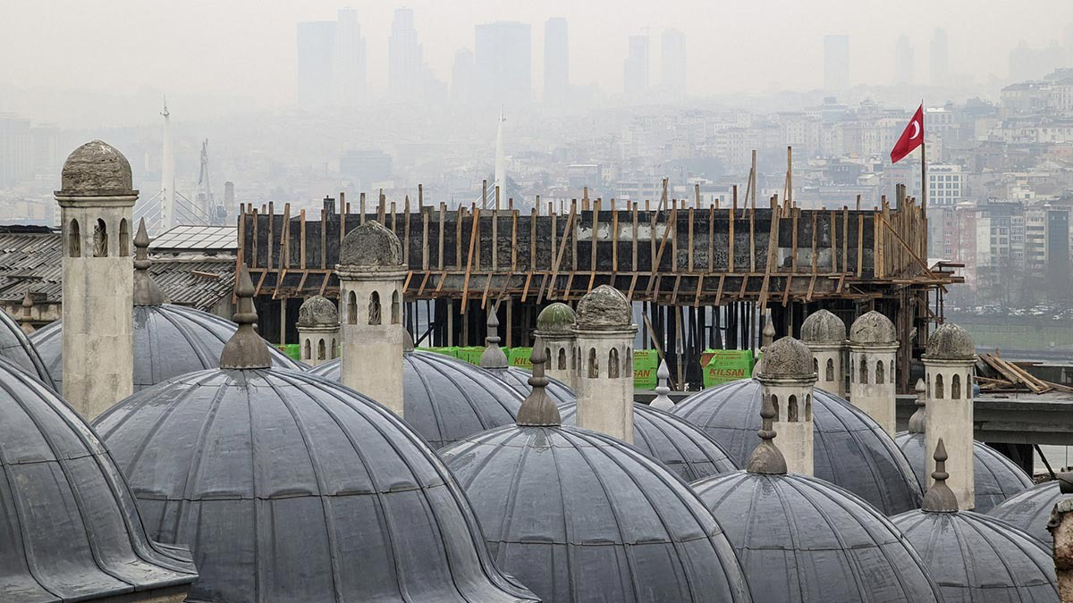 İlim Yayma Vakfı'ndan İBB'ye tepki: İnşaatımız haksız yere mühürlendi